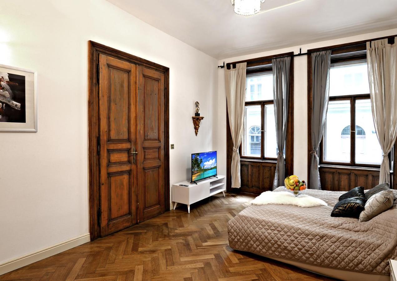 Apartment Magnificent King Prag